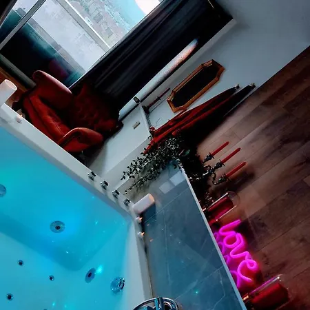 Superbe Avec Vue Et Jacuzzi Апартаменты Кольмар