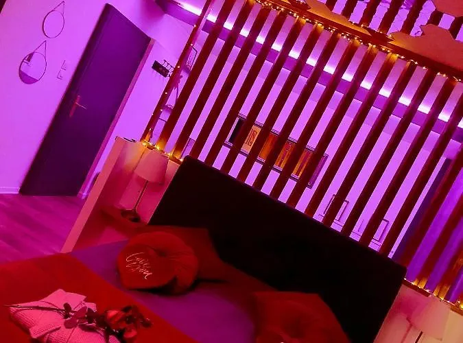 Superbe Avec Vue Et Jacuzzi Appartamento Colmar