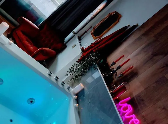 Superbe Avec Vue Et Jacuzzi Appartamento Colmar